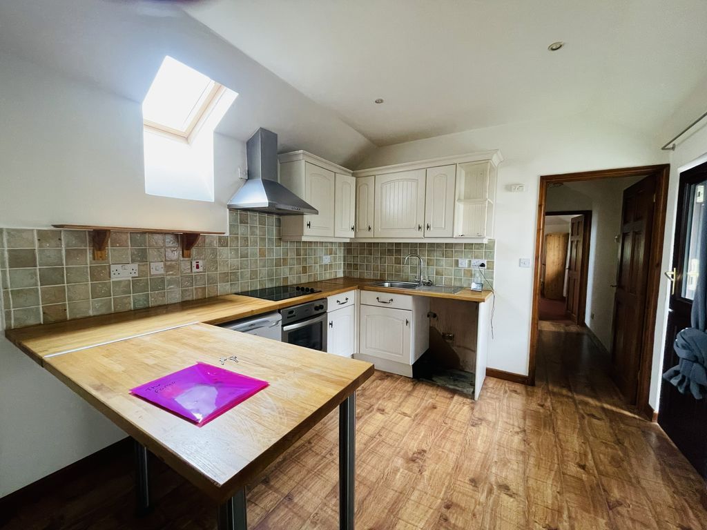 Property photo 3 of 5 Photo 2