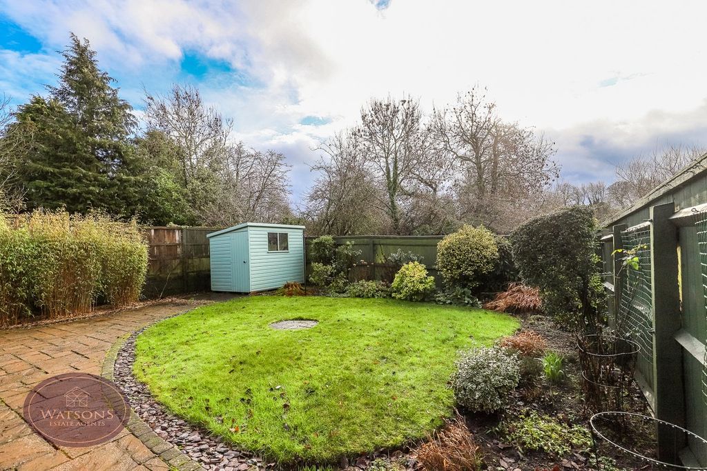 Property photo 2 of 25