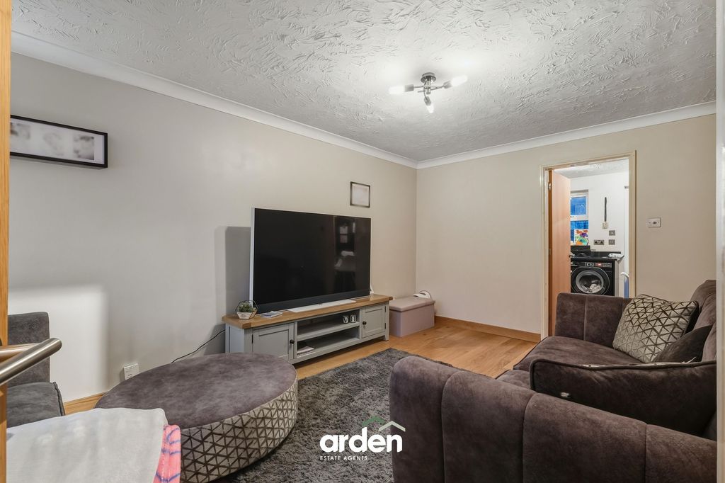 Property photo 3 of 13