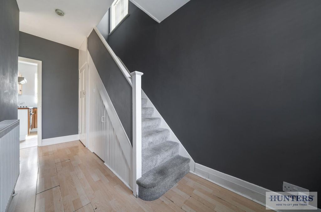 Property photo 2 of 20 0Eb68dc2-A52A-4F6F-951d-555669c3A249.Jpg