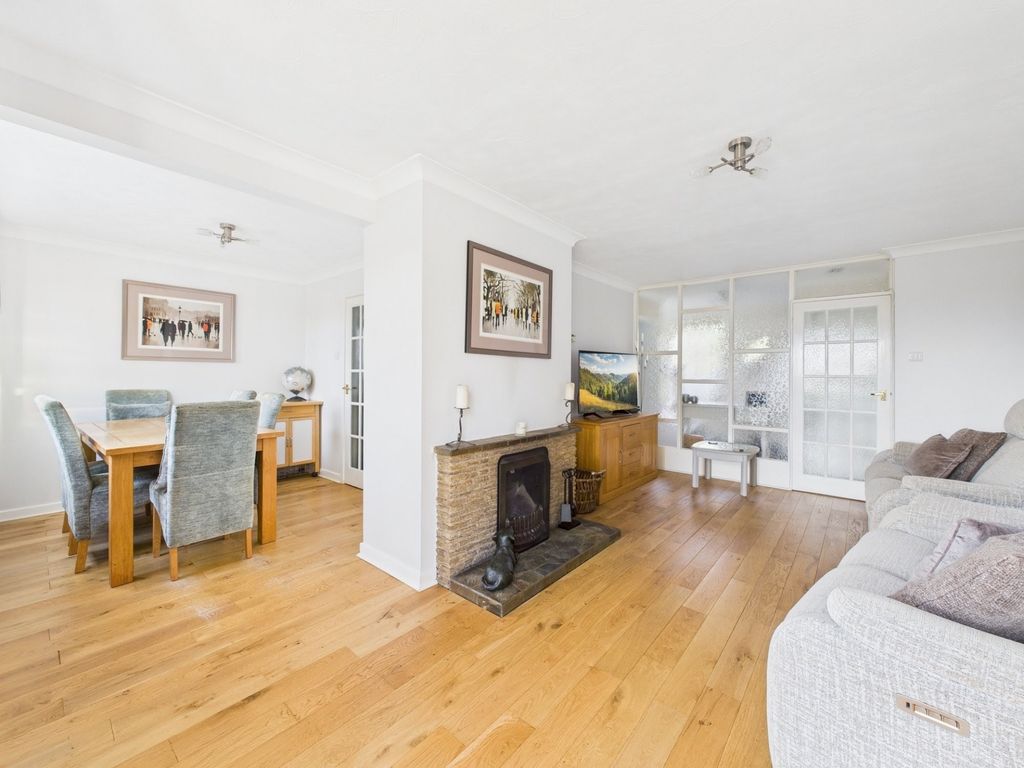 Property photo 3 of 22 Ambleside