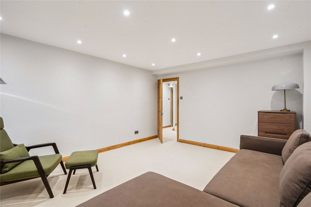 Property photo 2 of 10 Picture No. 02