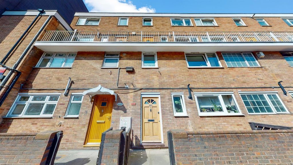 Property photo 3 of 17