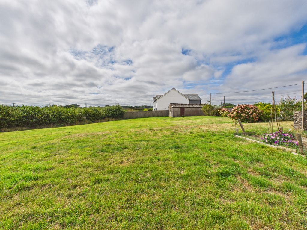 Property photo 3 of 16