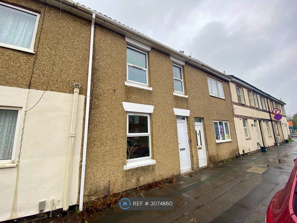 Property photo 2 of 11