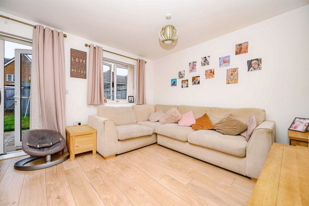 Property photo 2 of 14