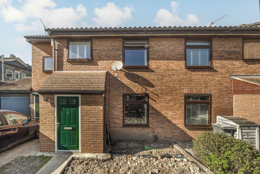 Property photo 1 of 7