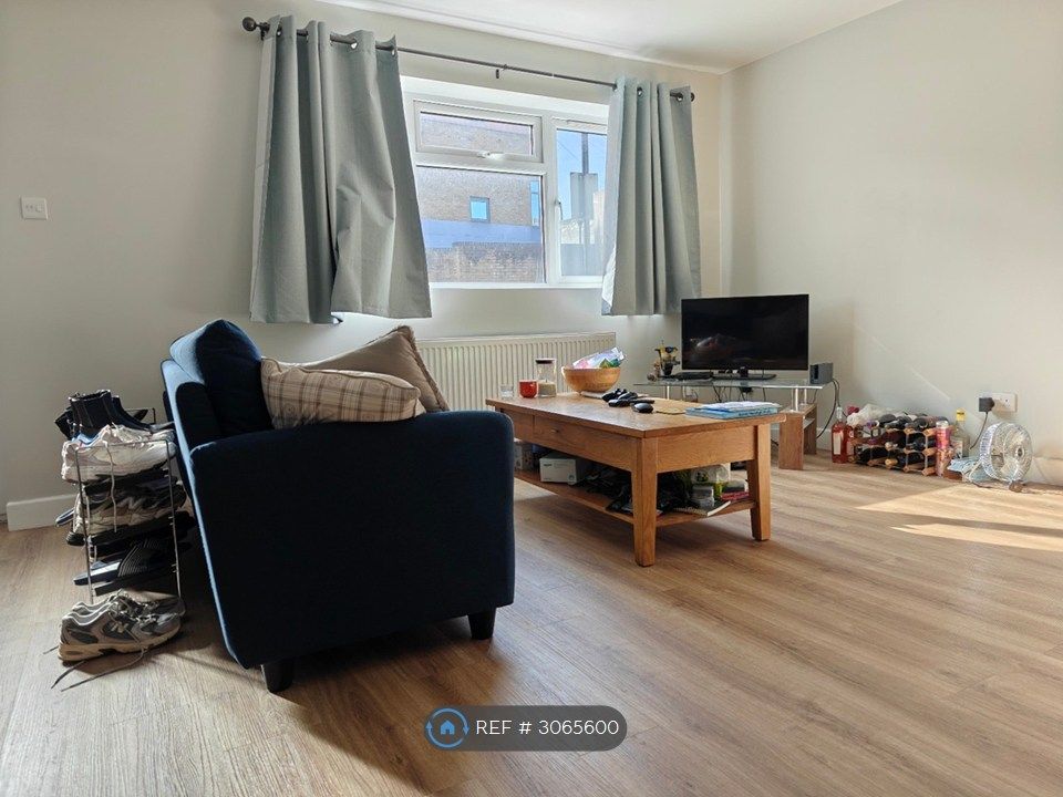 Property photo 2 of 7