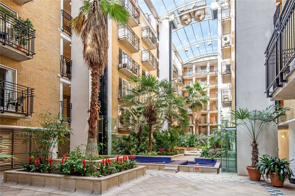 Property photo 2 of 21 Picture No. 02