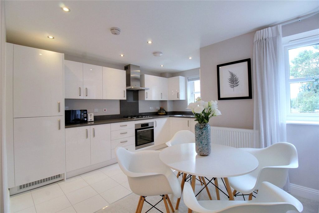 Property photo 2 of 8 Kitchen Diner