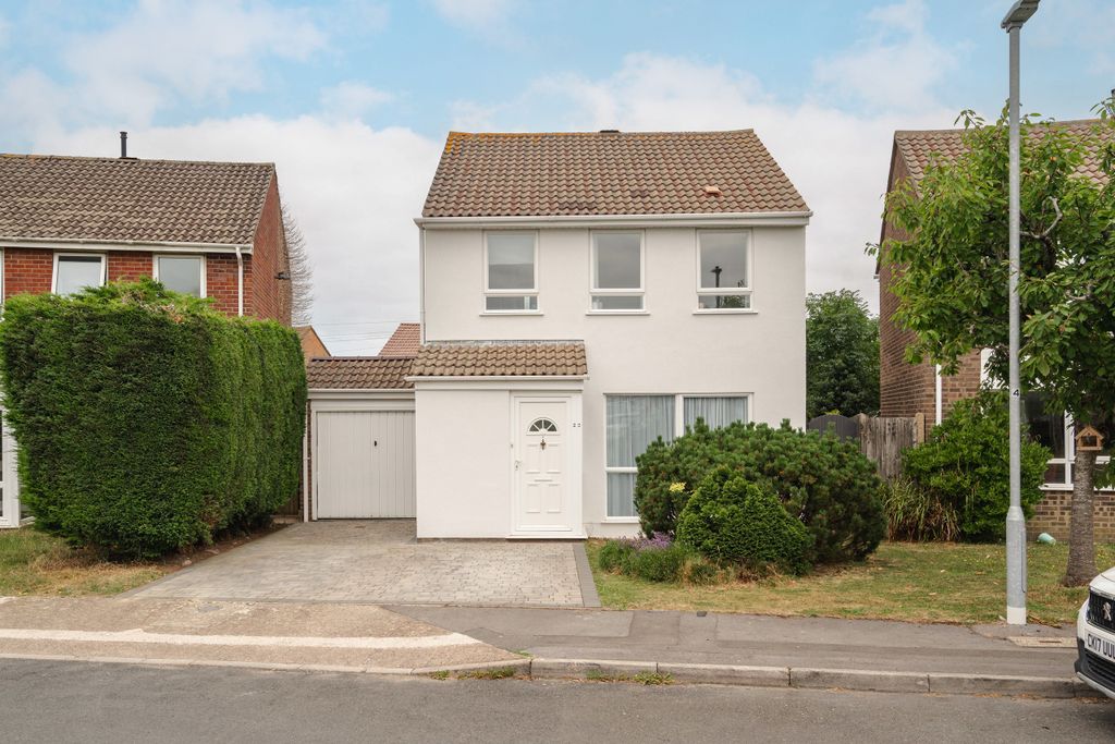 Property photo 2 of 23 33