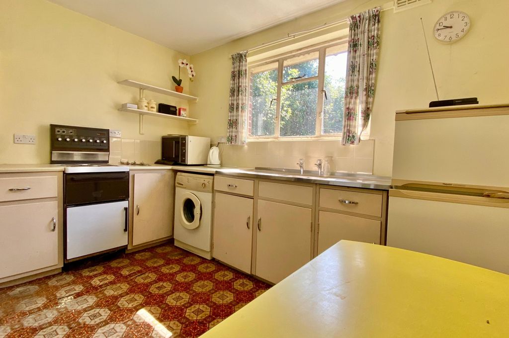 Property photo 3 of 20 Gallery