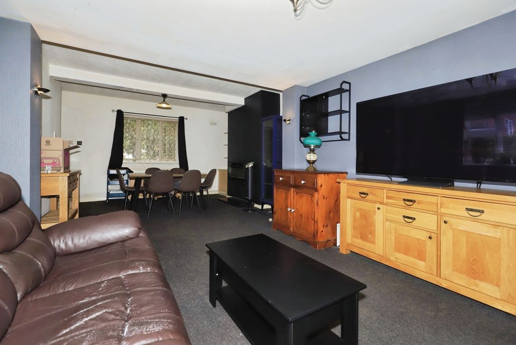 Property photo 2 of 21 Pbox-Img.Jpg