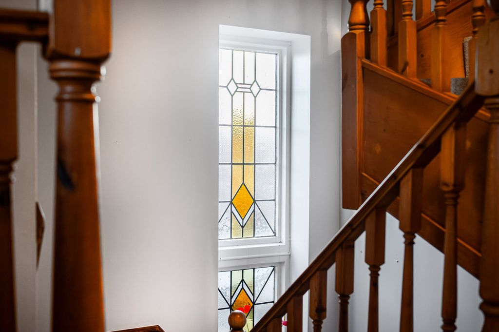 Property photo 3 of 31