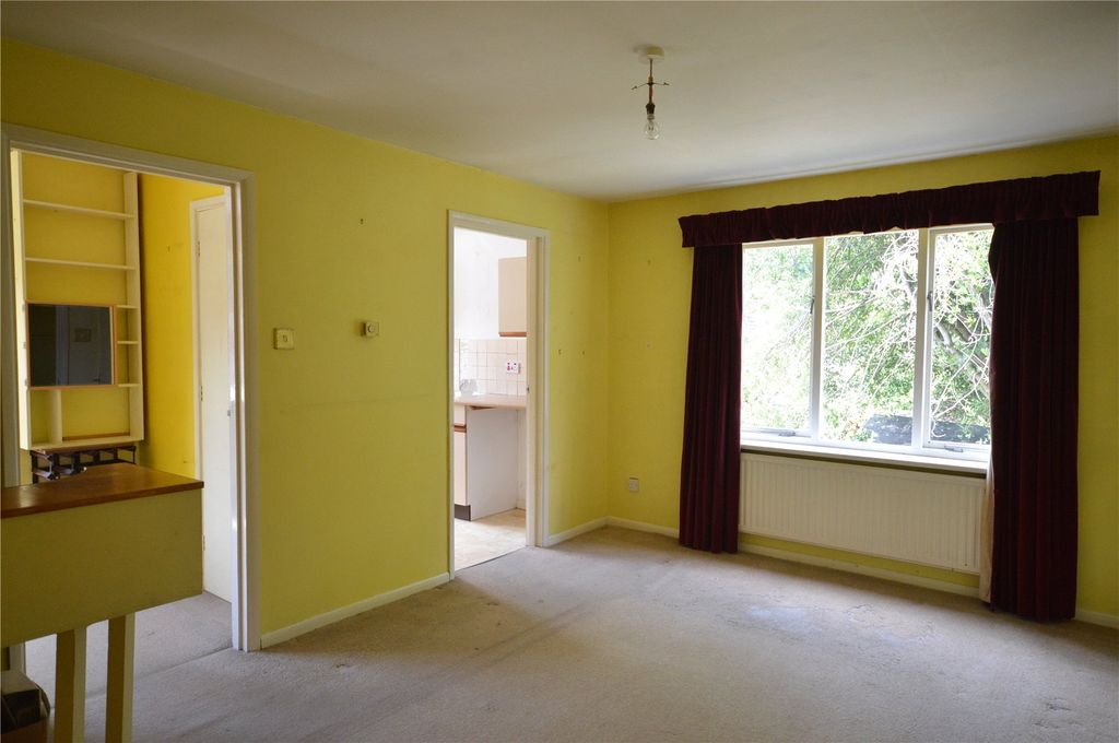 Property photo 2 of 9 Picture No. 10