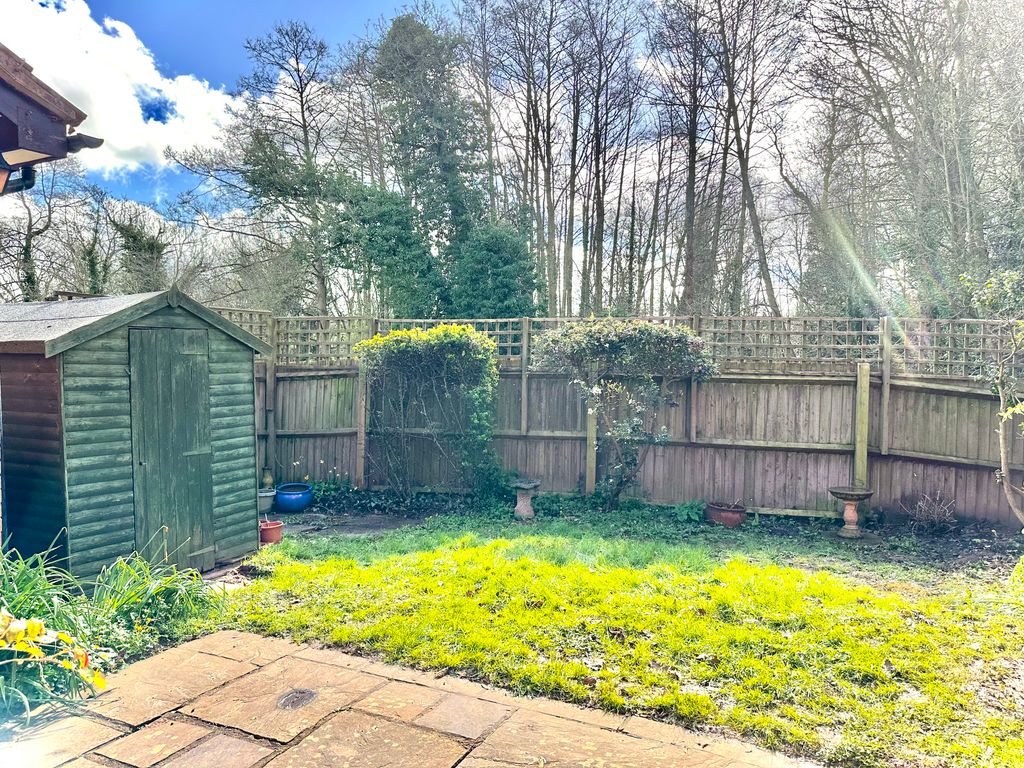 Property photo 3 of 13 Garden