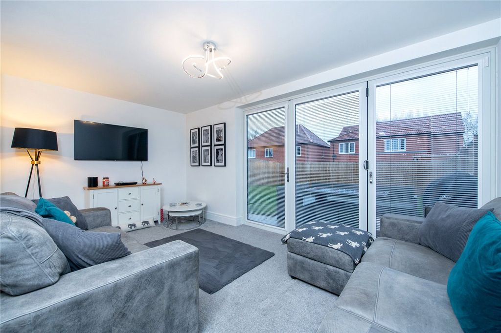 Property photo 3 of 10 Picture No. 04