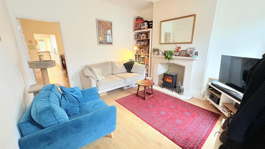 Property photo 2 of 17 Pics.Jpg