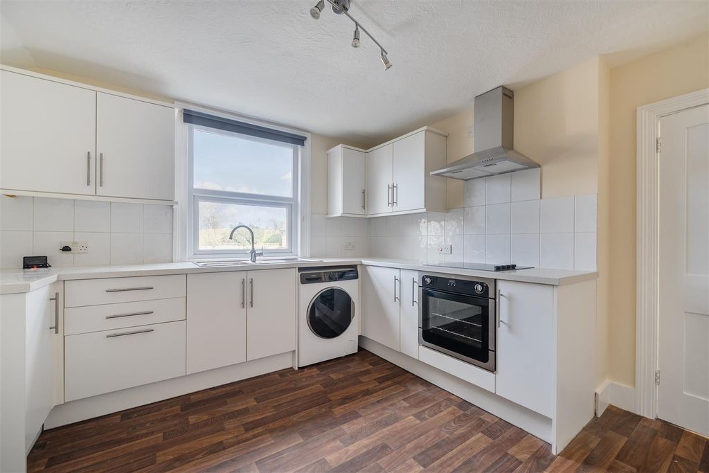 Property photo 2 of 7 Kitchen A.Jpg