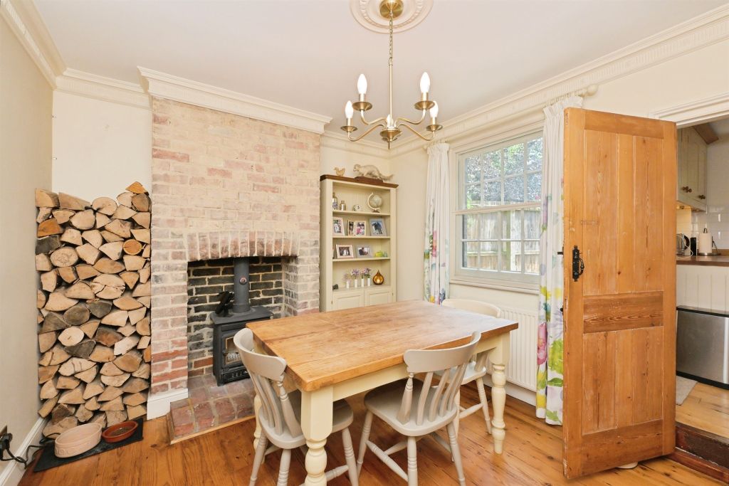 Property photo 3 of 17