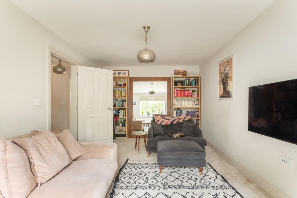 Property photo 3 of 19 Anchor Avenue-3.Jpg