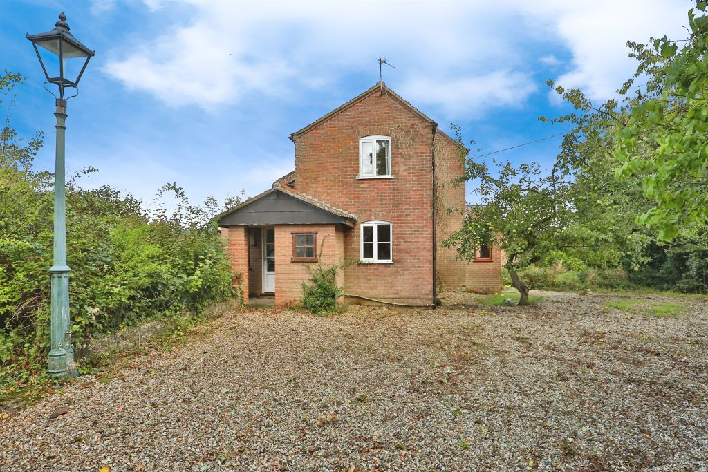 Property photo 1 of 16