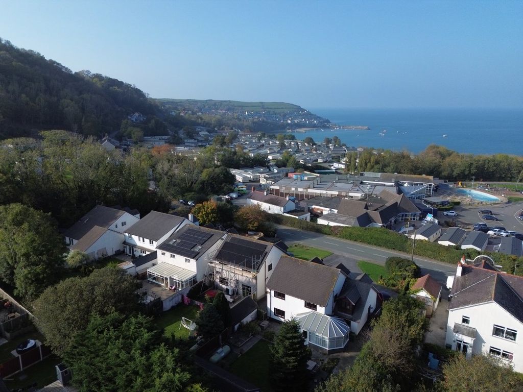 Property photo 2 of 50