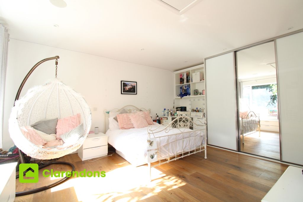 Additional image 22 of 5 bed detached bungalow for saleStation Road, Lingfield, Surrey RH7
