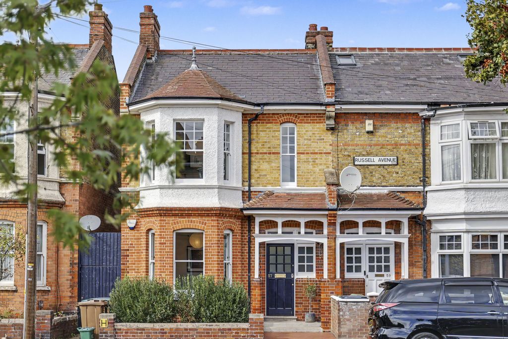 Property photo 1 of 45 Exquisitely Designed And Remodelled Three-Bedroom Victorian End Of Terraced Property