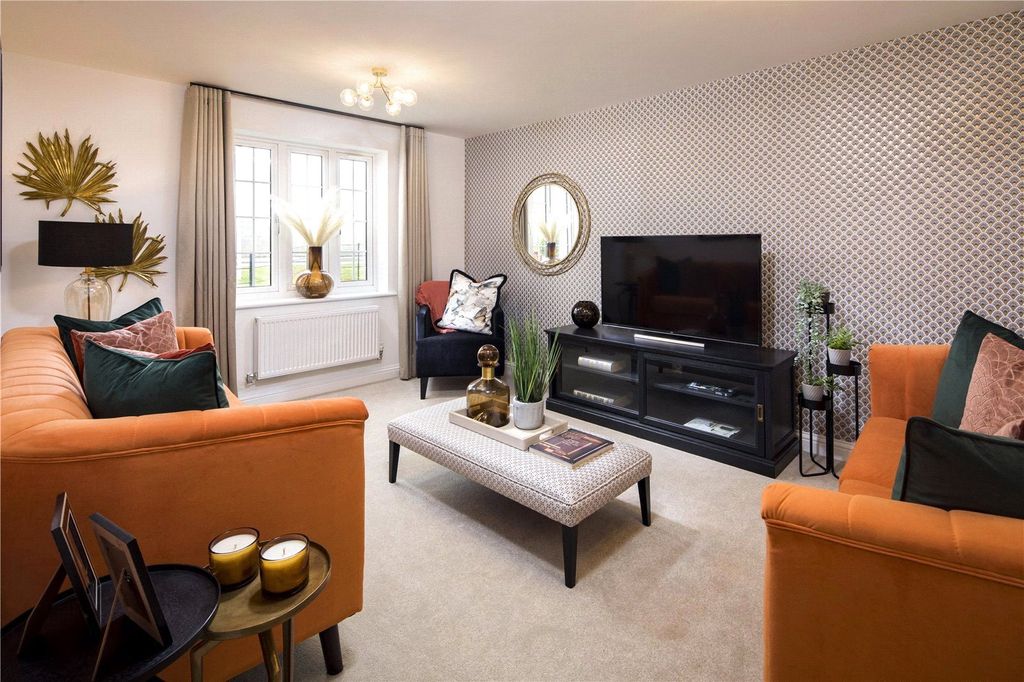 Property photo 3 of 7 Show Home
