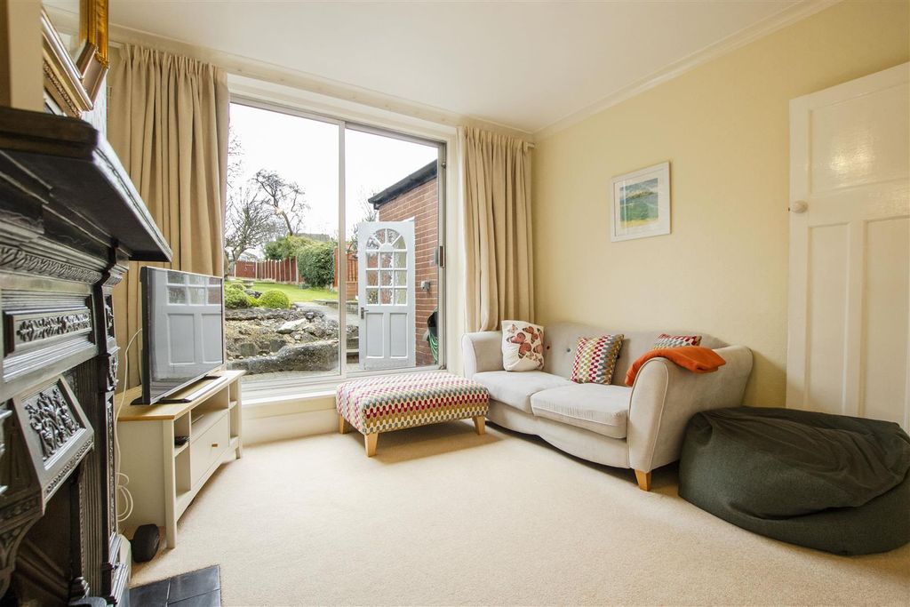 Property photo 2 of 18 Approach