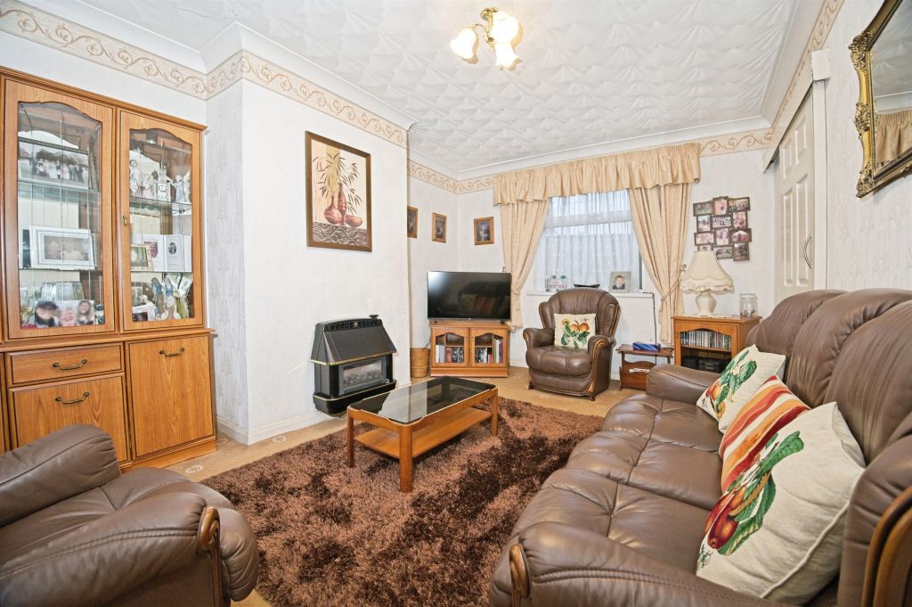 Property photo 2 of 16