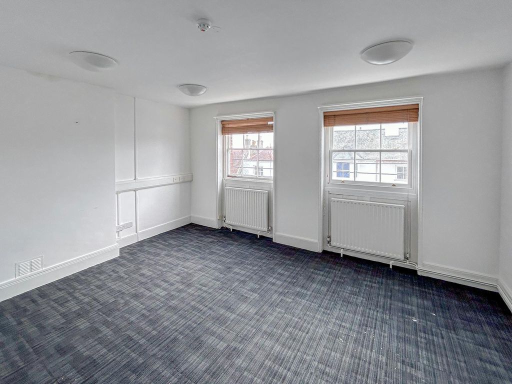 Property photo 2 of 9 7.Jpg