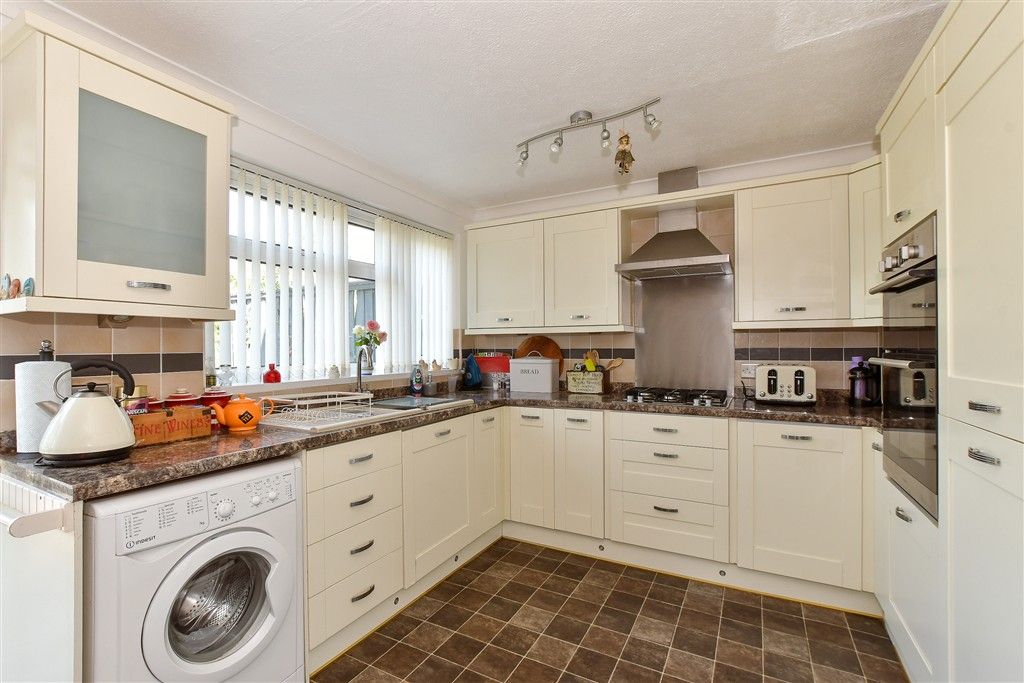 Property photo 2 of 15 Kitchen/Dining Room