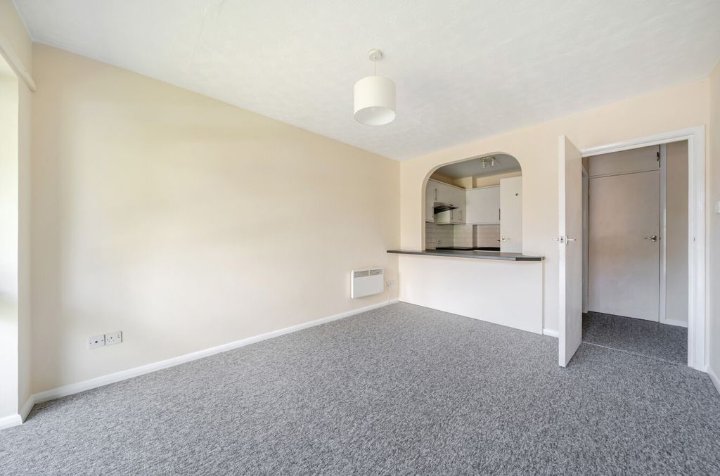Property photo 3 of 15 1476819-9-6A28139...
