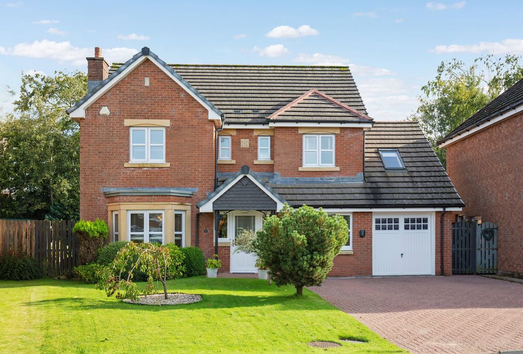 Property photo 2 of 46