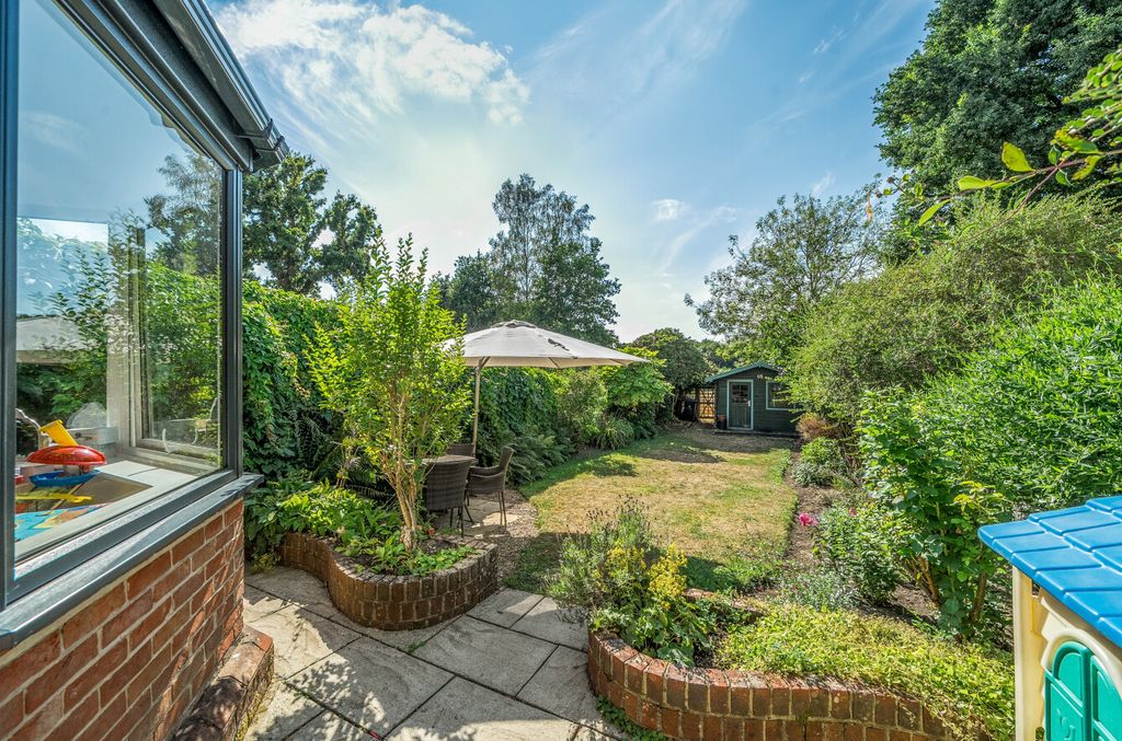 Property photo 2 of 13 1326668-5-687A6ee...
