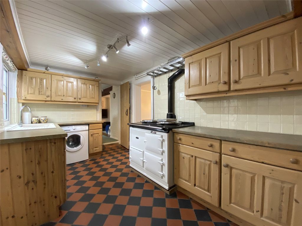 Property photo 3 of 16 Picture No. 15