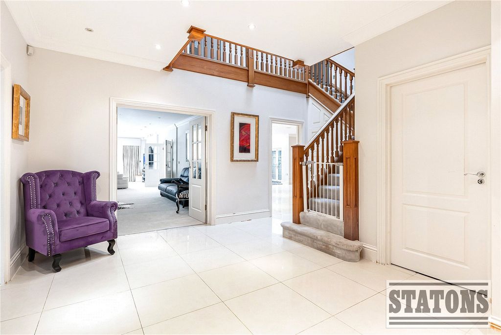 Property photo 2 of 33 Picture No. 78