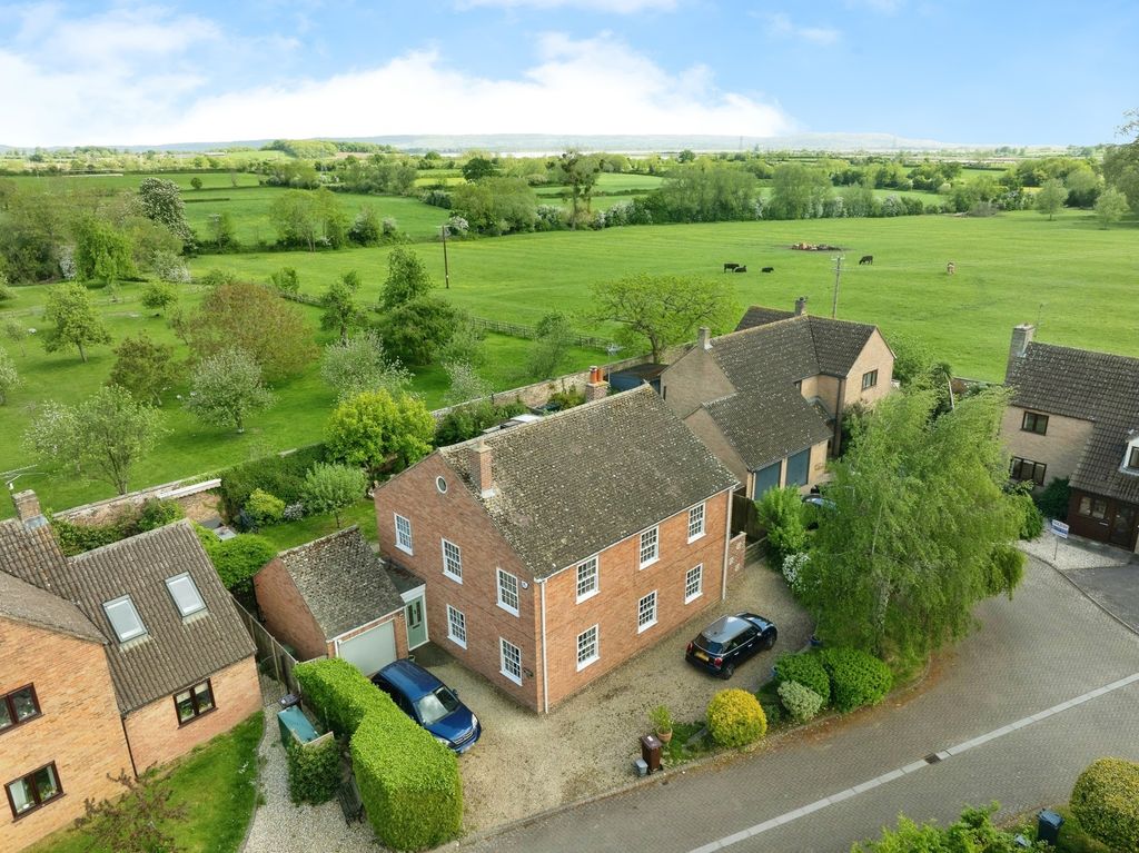 Property photo 2 of 31 Drone