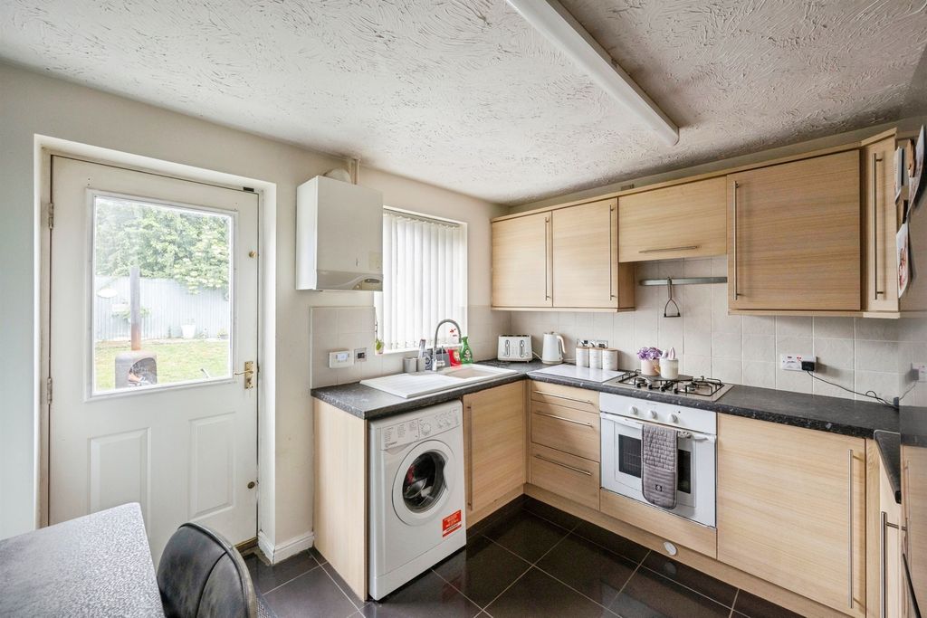 Property photo 2 of 14