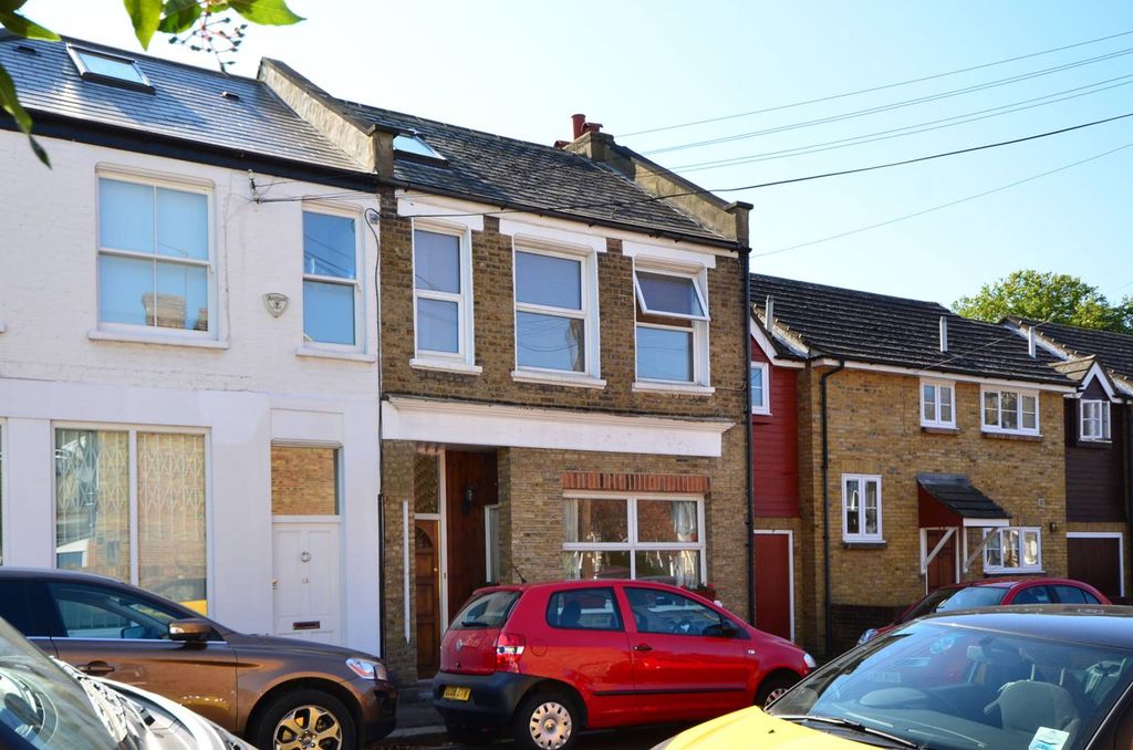 Property photo 2 of 9