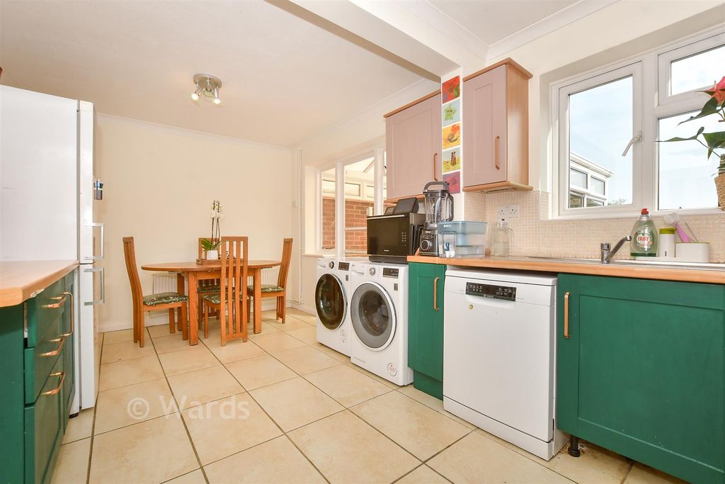 Property photo 3 of 16 Kitchen/Diner
