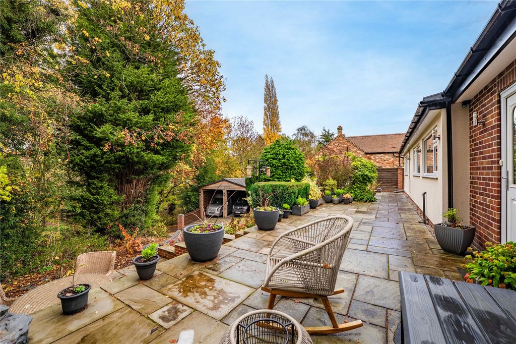 Property photo 2 of 40 Picture No. 43