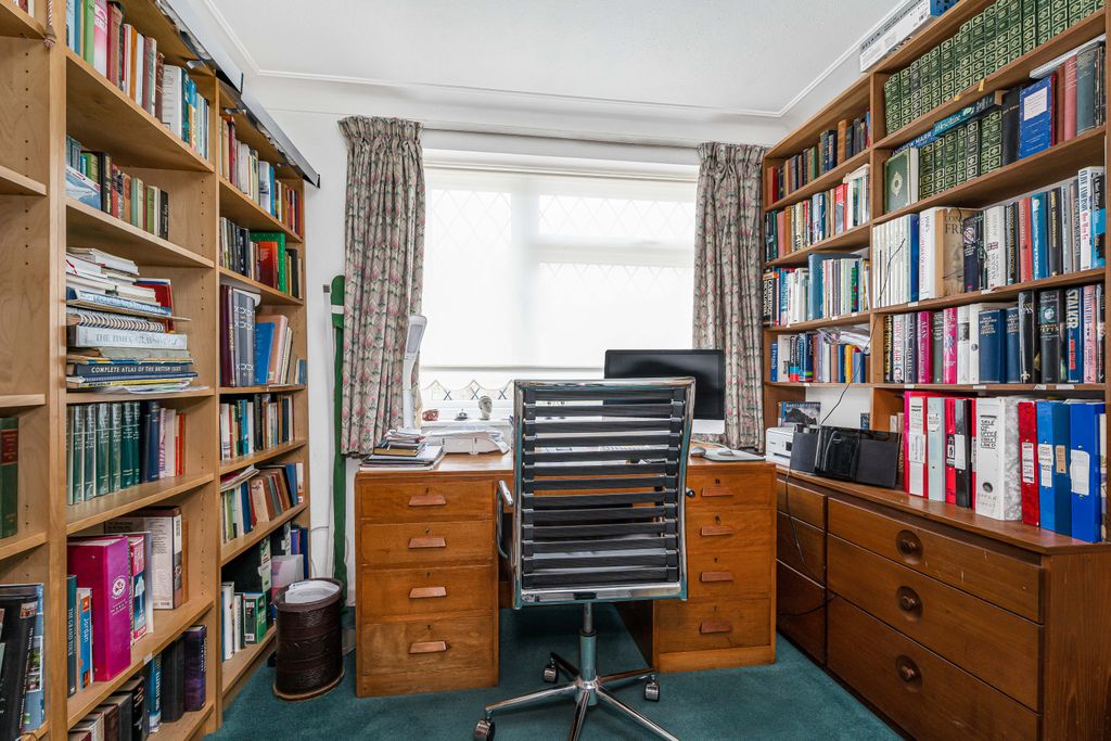 Additional image 13 of 4 bed detached house for saleRidgemount Gardens, Enfield EN2