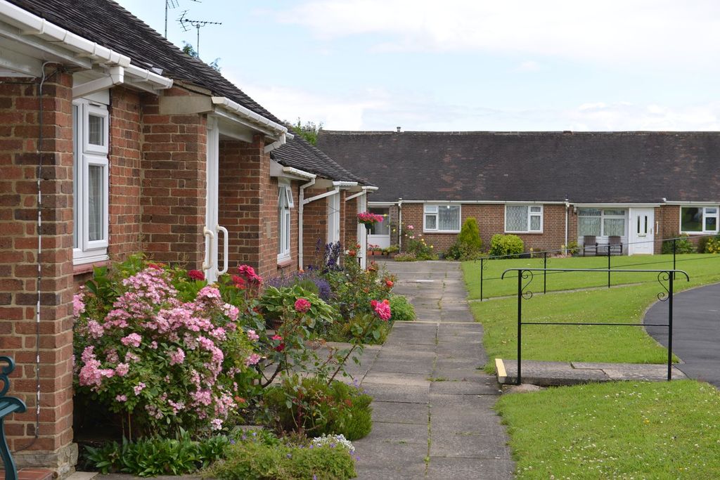 Property photo 3 of 8