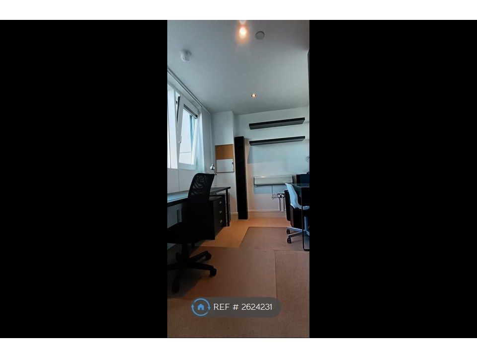 Property photo 3 of 10 Study