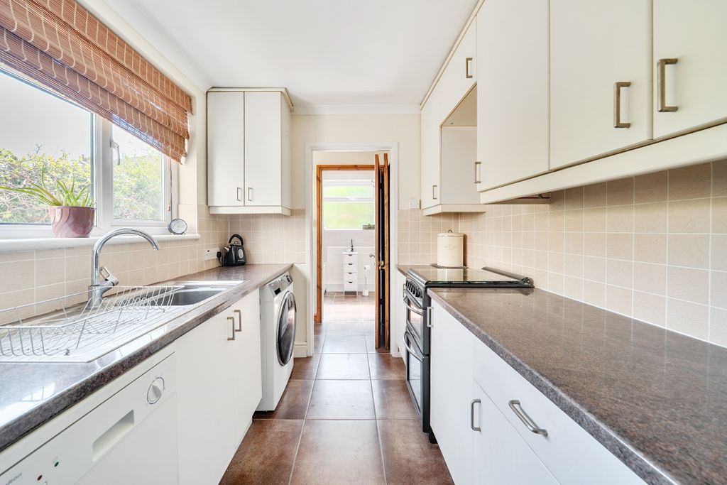 Property photo 2 of 12 1446462669E8c53A41905