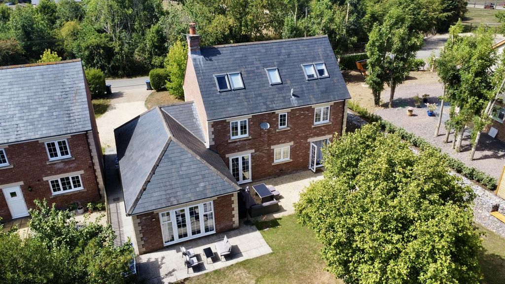 Property photo 2 of 24 Dji_Fly_20250808_143202_973_1754662207395_Photo_Op