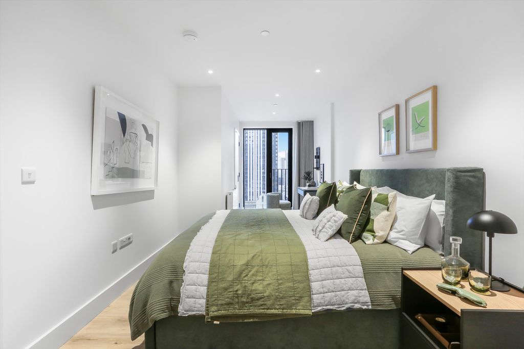 Property photo 2 of 30 Image